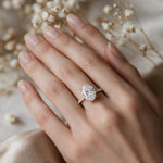 Load image into Gallery viewer, White Rhodium 9K Oval Solitairect Solitaire Ring