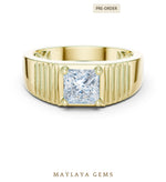 Load image into Gallery viewer, Maylaya Gems 0.780 ct Princess Fluted Lab-Grown Diamond Men's Ring in yellow gold