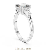 Load image into Gallery viewer, Maylaya Gems lab-grown diamond ring in white gold