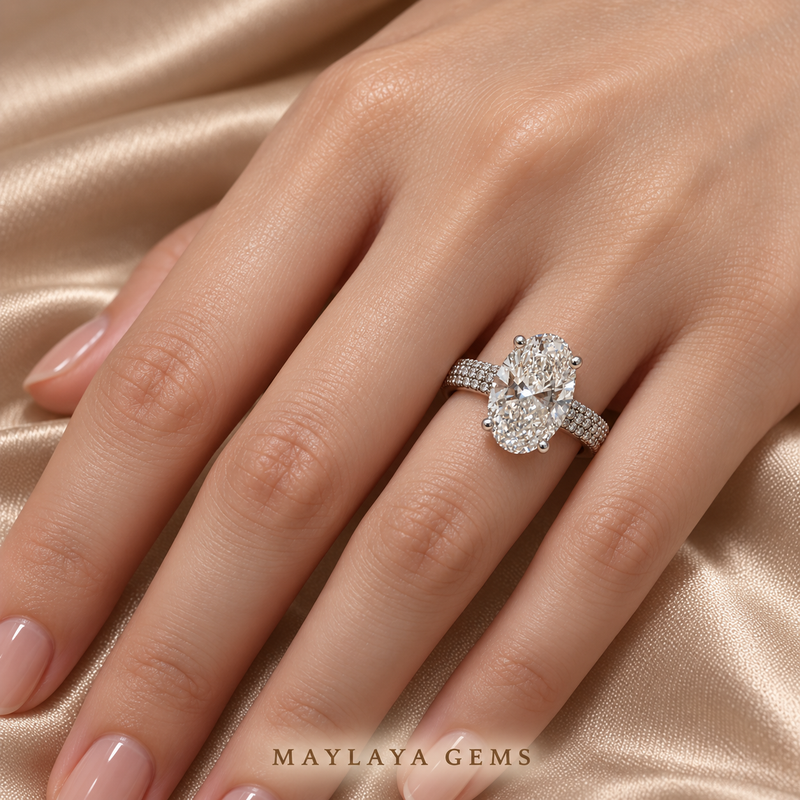 Maylaya Gems M03B ring worn on a model's hand — close-up view