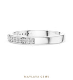 Load image into Gallery viewer, Maylaya Gems round pave edge lab-grown diamond band in white gold