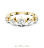 Load image into Gallery viewer, Maylaya Gems graduated five round lab-grown diamond band in yellow gold