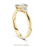 Load image into Gallery viewer, Maylaya Gems emerald trillion petite trilogy lab-grown diamond ring in yellow gold