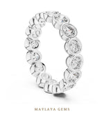 Load image into Gallery viewer, Maylaya Gems round bezel eternity band lab-grown diamond band in white gold