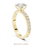Load image into Gallery viewer, Maylaya Gems round fine pavé lab-grown diamond ring in yellow gold