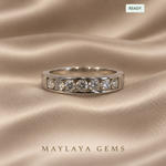 Load image into Gallery viewer, 9K Gold 0.7 ct Round Diamond Band — F005