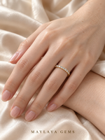 Load image into Gallery viewer, Maylaya Gems JF005 ring on a female model hand