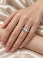 Load image into Gallery viewer, Maylaya Gems M0002 ring on a female model hand