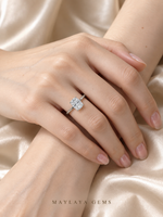 Load image into Gallery viewer, Maylaya Gems M094 ring on a female model hand