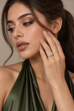 Load image into Gallery viewer, Maylaya Gems 4.05 ct Square Emerald Radiant Trilogy Lab-Grown Diamond Ring — AI-generated young adult model in eveningwear / ภาพจำลองนางแบบสวมแหวนด้วย AI