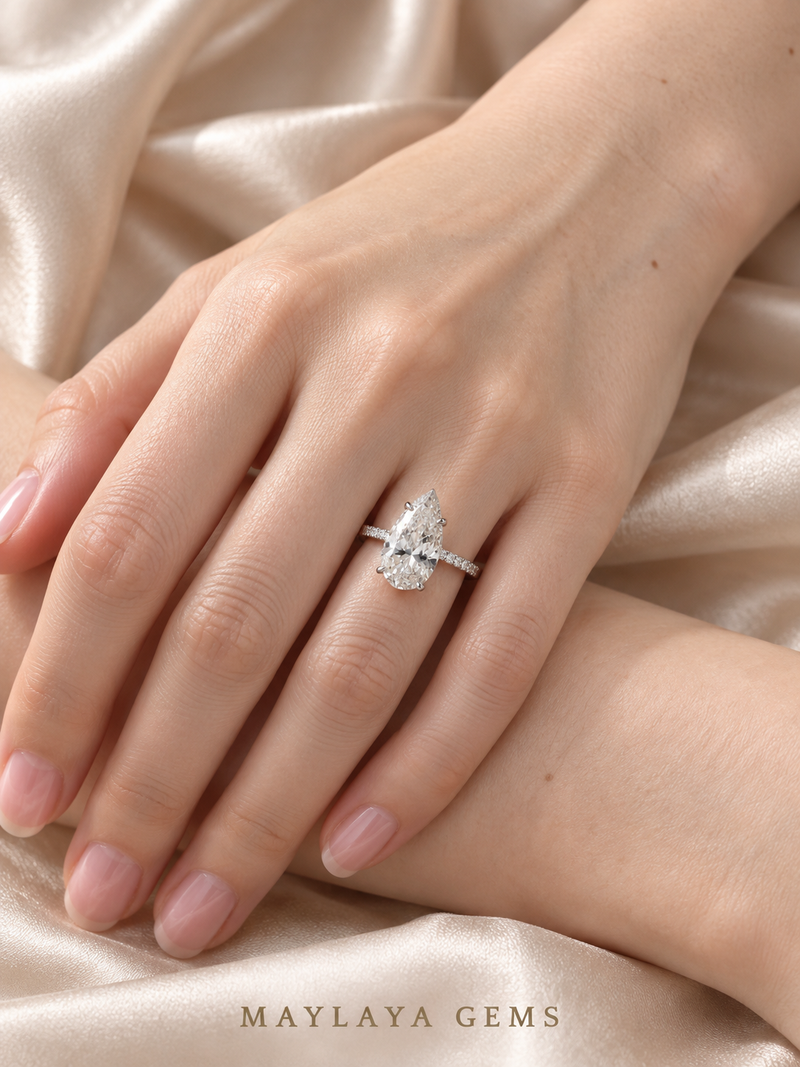 Maylaya Gems MG1 ring on a female model hand