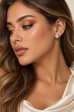 Load image into Gallery viewer, Maylaya Gems 9K Gold 0.5 ct Oval Lab-Grown Diamond Earrings — SPS2 — AI-generated young adult model in eveningwear / ภาพจำลองนางแบบสวมเครื่องประดับด้วย AI