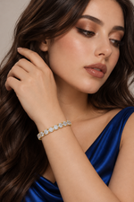 Load image into Gallery viewer, Maylaya Gems 24.65 ct Round Lab-Grown Diamond Bracelet — AI-generated young adult model in eveningwear / ภาพจำลองนางแบบสวมเครื่องประดับด้วย AI