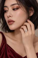 Load image into Gallery viewer, Maylaya Gems 9K Gold 2.02 ct Oval Lab-Grown Diamond Ring — M084A — AI-generated young adult model in eveningwear / ภาพจำลองนางแบบสวมเครื่องประดับด้วย AI