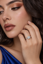 Load image into Gallery viewer, Maylaya Gems 1 ct Round Lab-Grown Diamond Ring - LR-0001 — AI-generated young adult model in eveningwear / ภาพจำลองนางแบบสวมเครื่องประดับด้วย AI