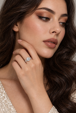Load image into Gallery viewer, Maylaya Gems 1 ct Round Lab-Grown Diamond Ring - LR-0036 — AI-generated young adult model in eveningwear / ภาพจำลองนางแบบสวมเครื่องประดับด้วย AI
