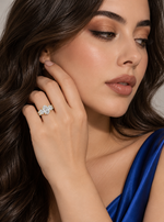 Load image into Gallery viewer, Maylaya Gems 3.1 ct Oval Three-Stone Lab-Grown Diamond Ring — AI-generated young adult model in eveningwear / ภาพจำลองนางแบบสวมเครื่องประดับด้วย AI