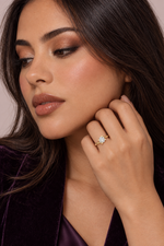 Load image into Gallery viewer, Maylaya Gems 0.5 ct Round Lab-Grown Diamond Ring — AI-generated young adult model in eveningwear / ภาพจำลองนางแบบสวมเครื่องประดับด้วย AI