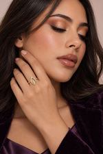 Load image into Gallery viewer, Maylaya Gems 0.14 ct Open Teardrop Lab-Grown Diamond Ring — AI-generated young adult model in eveningwear / ภาพจำลองนางแบบสวมเครื่องประดับด้วย AI