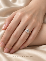 Load image into Gallery viewer, Maylaya Gems Stk103 ring on a female model hand