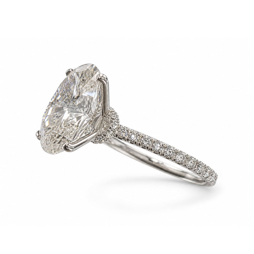 White Gold 9K Oval 2.06ct Halo Ring