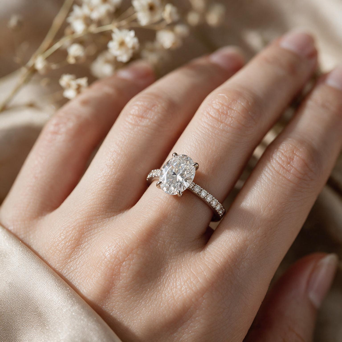 White rhodium 9k oval solitairect solitaire ring