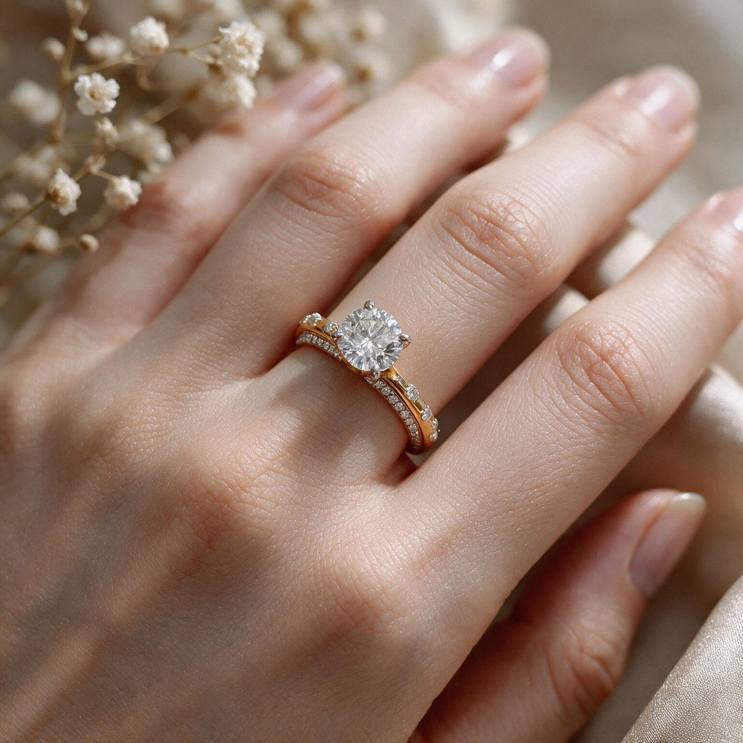 Yellow gold polish 9k round solitairect solitaire ring