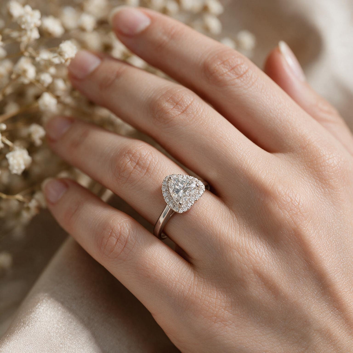 White rhodium 9k heart solitairect solitaire ring