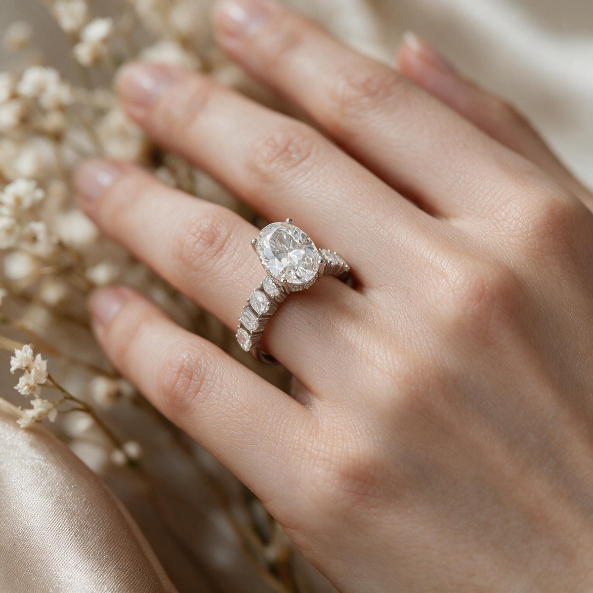 White rhodium 9k oval solitairect solitaire ring
