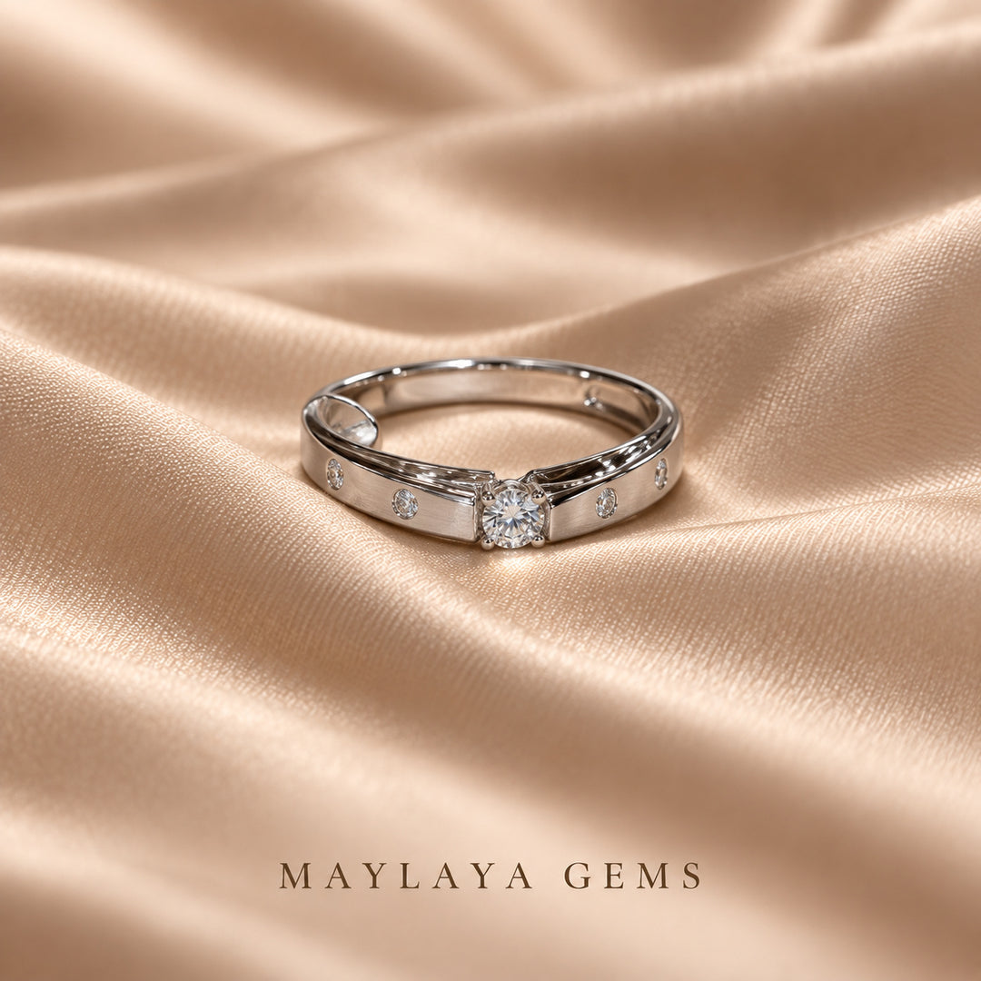 Maylaya Gems F010 ring — three-quarter view
