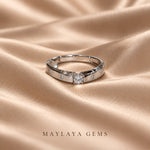 Load image into Gallery viewer, Maylaya Gems F010 ring — three-quarter view

