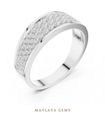 Load image into Gallery viewer, Maylaya Gems 0.927 ct Round Graduated Pavé Lab-Grown Diamond Men's Band in white gold
