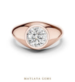 Load image into Gallery viewer, Maylaya Gems 1.920 ct Round Bezel Signet Lab-Grown Diamond Men's Ring in rose gold
