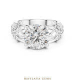 Load image into Gallery viewer, Maylaya Gems lab-grown diamond ring in white gold
