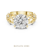 Load image into Gallery viewer, Maylaya Gems lab-grown diamond ring in yellow gold
