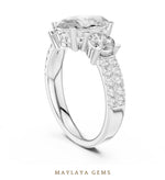 Load image into Gallery viewer, Maylaya Gems lab-grown diamond ring in white gold
