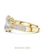 Load image into Gallery viewer, Maylaya Gems lab-grown diamond ring in yellow gold
