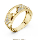 Load image into Gallery viewer, Maylaya Gems triangle lattice lab-grown diamond band in yellow gold
