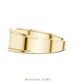 Load image into Gallery viewer, Maylaya Gems polished square lab-grown diamond band in yellow gold
