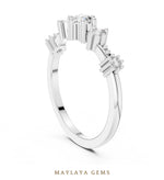 Load image into Gallery viewer, Maylaya Gems graduated five round lab-grown diamond band in white gold
