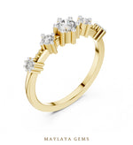 Load image into Gallery viewer, Maylaya Gems graduated five round lab-grown diamond band in yellow gold
