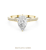 Load image into Gallery viewer, Maylaya Gems pear fine pavé lab-grown diamond ring in yellow gold
