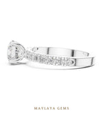 Load image into Gallery viewer, Maylaya Gems round fine pavé lab-grown diamond ring in white gold
