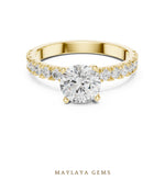 Load image into Gallery viewer, Maylaya Gems round fine pavé lab-grown diamond ring in yellow gold
