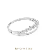 Load image into Gallery viewer, Maylaya Gems lab-grown diamond bracelet in white gold
