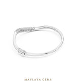 Load image into Gallery viewer, Maylaya Gems lab-grown diamond bracelet in white gold
