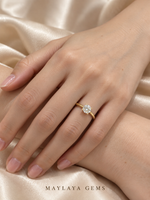Load image into Gallery viewer, Maylaya Gems M012 ring on a female model hand
