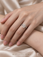 Load image into Gallery viewer, Maylaya Gems M084A ring on a female model hand
