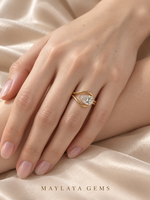 Load image into Gallery viewer, Maylaya Gems M112 ring on a female model hand

