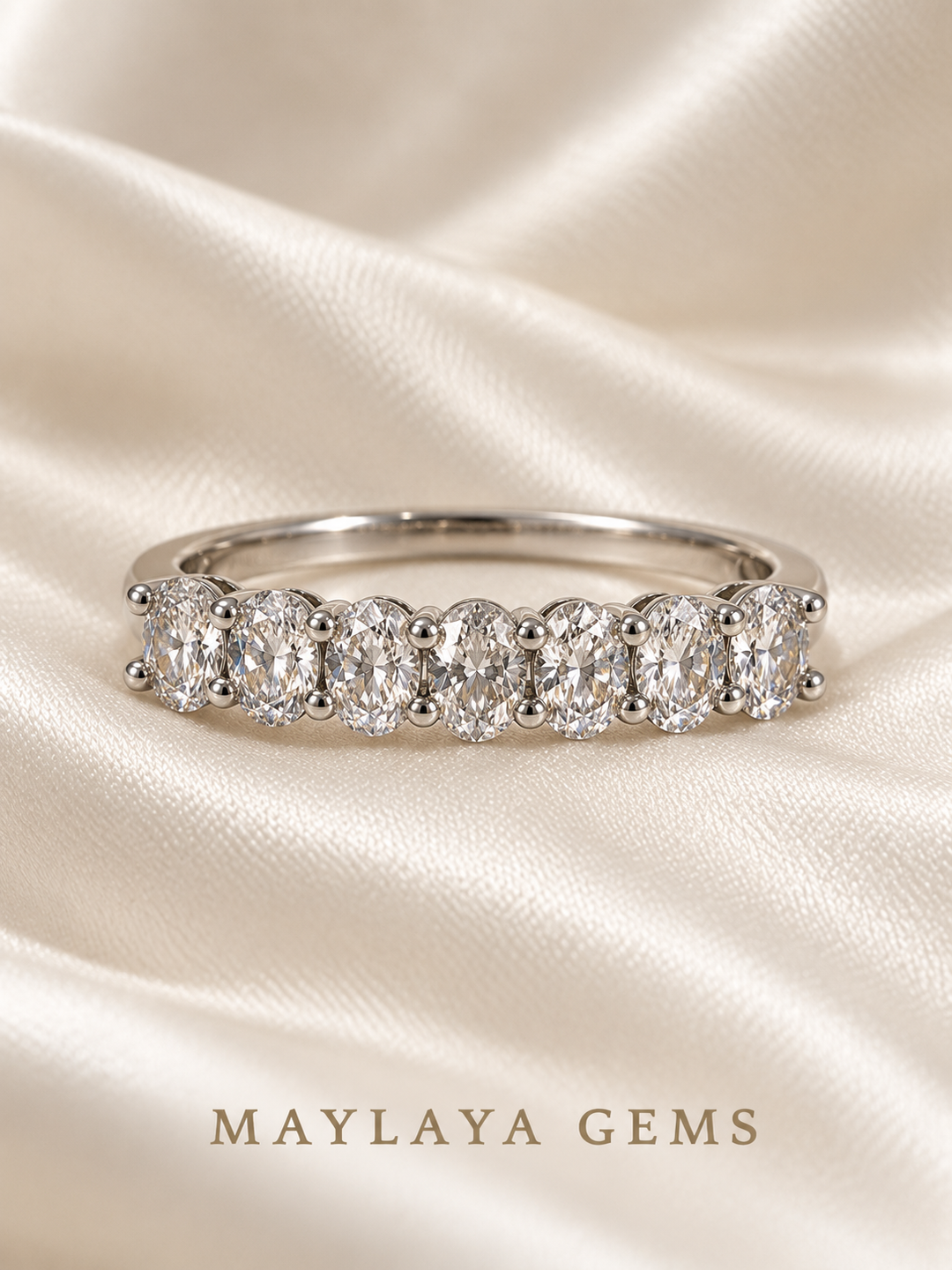 Maylaya Gems M200 — 1.05 ct oval lab-grown diamond band in 9K gold, front view